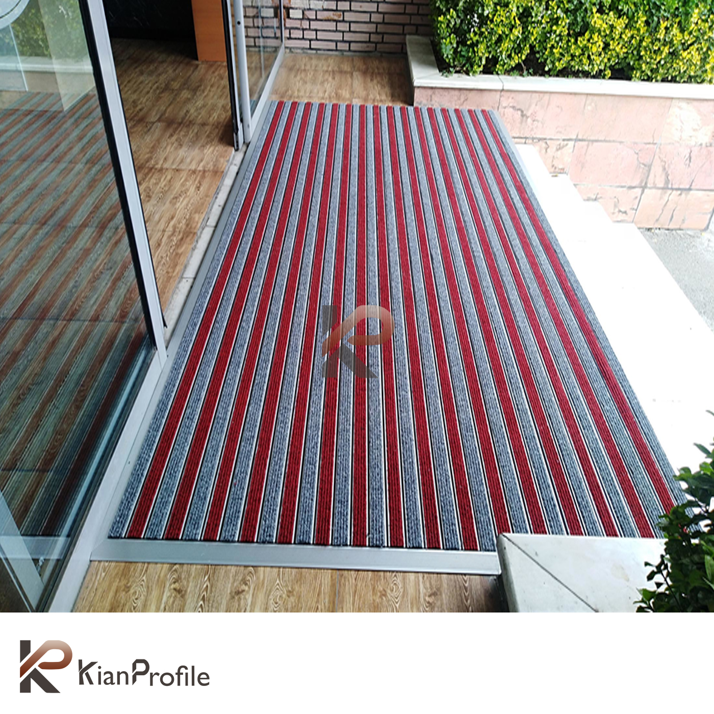 پادری آلومینیومی 1/8 سانتی کد D140 با رویه موکت