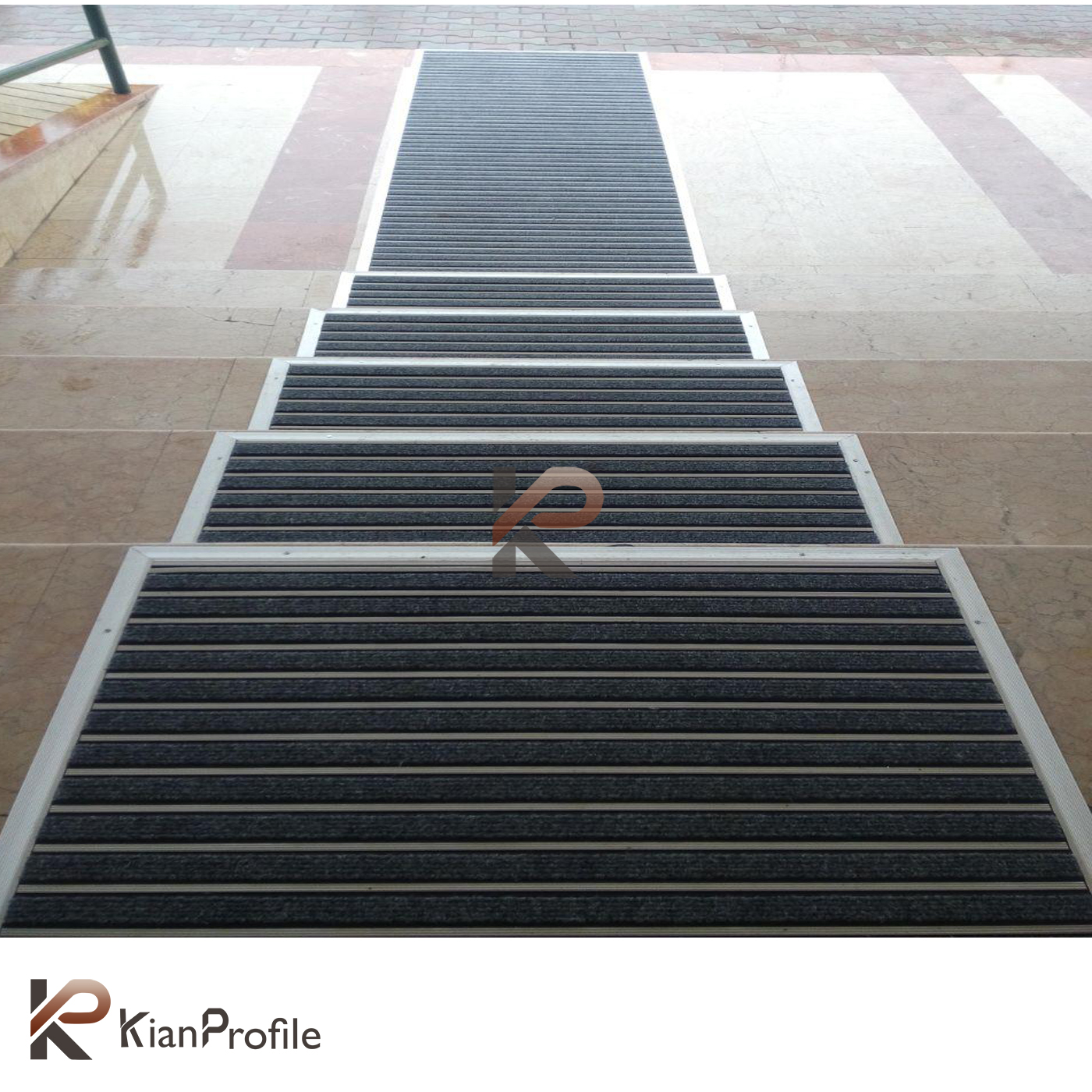 پادری آلومینیومی یک سانتی کد D250 با رویه موکت