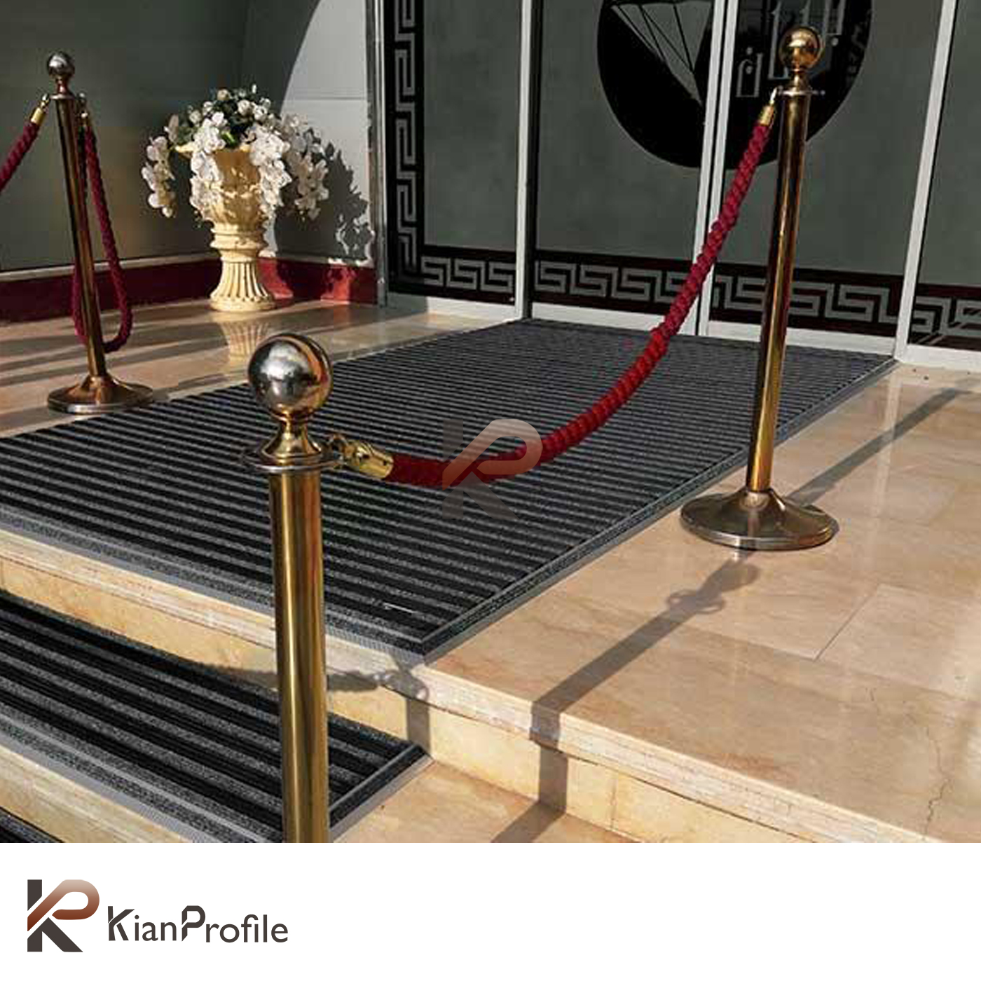 پادری آلومینیومی دو سانتی کد D350 با رویه PVC و موکت