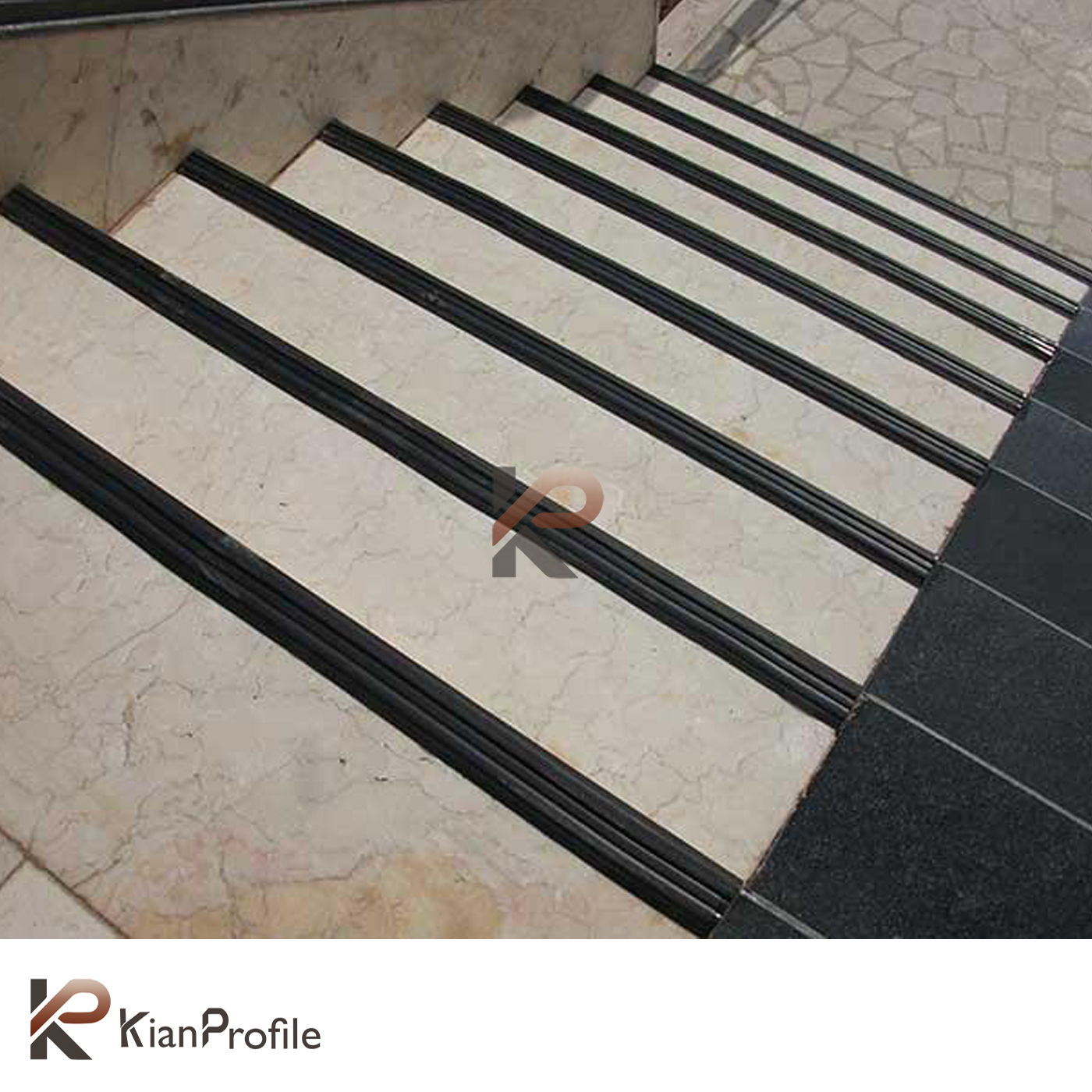 ترمز پله لاستیکی 6 سانتی بدون چسب کد T7-3