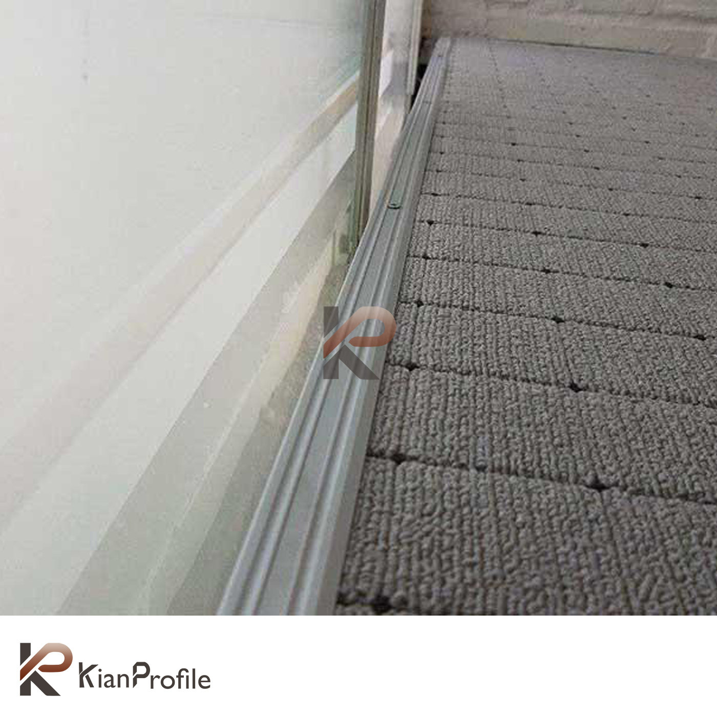 پروفیل آلومینیومی نبشی دور کد A12 نقره ای