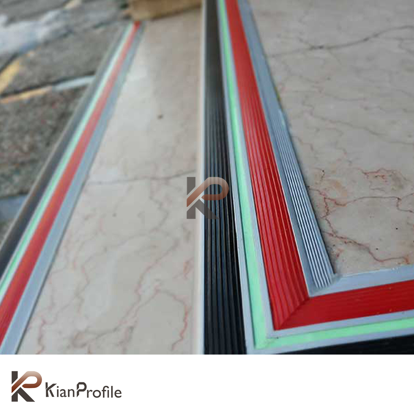 ترمز پله آلومینیومی دو کانال تخت با رویه PVC کد T4