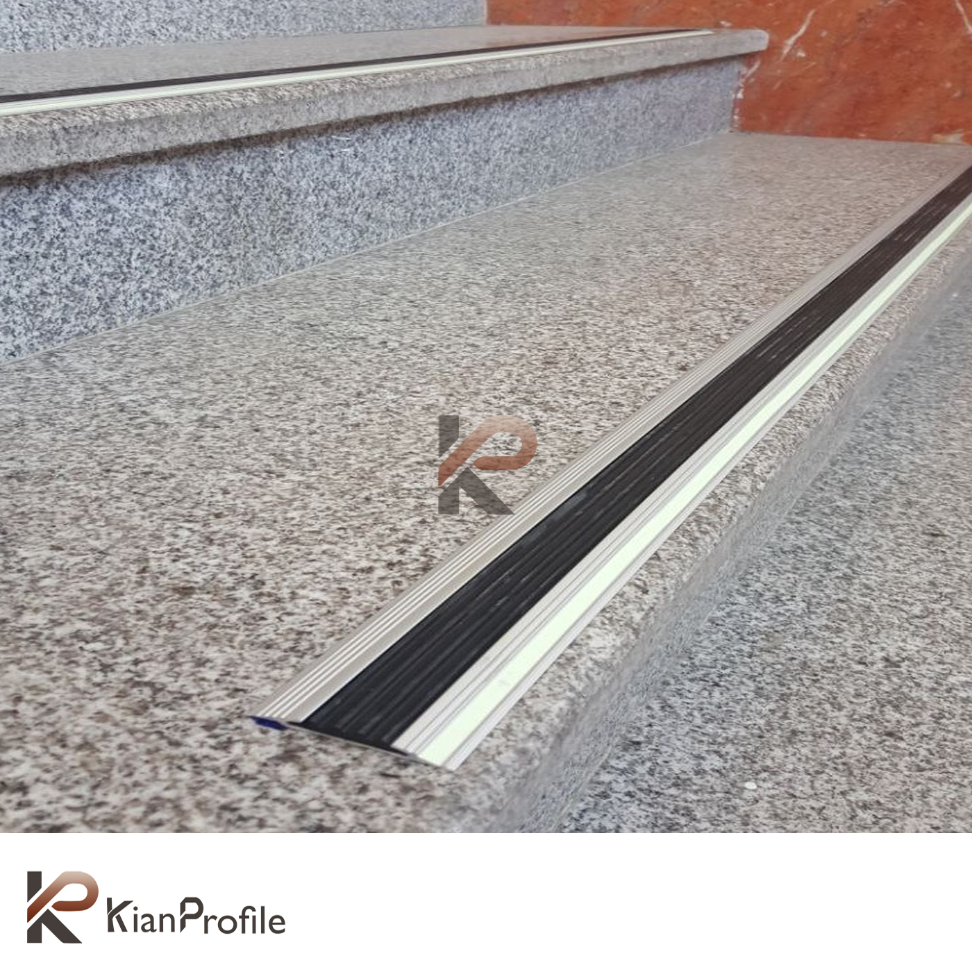 ترمز پله آلومینیومی تک کانال تخت با رویه PVC کد T4-2